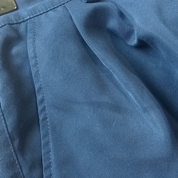 Guess Golf Navy Blue Golf Shorts - Picture 6 of 8